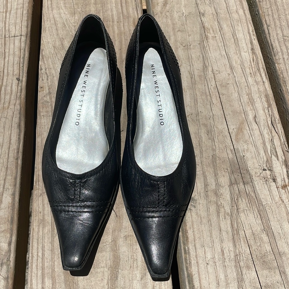 Nine West low pumps
